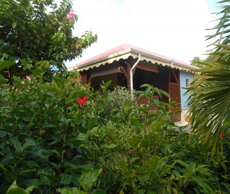 Location de particuliers � particuliers BLEU VANILLE, kaz et jardin de charme G�te Guadeloupe
