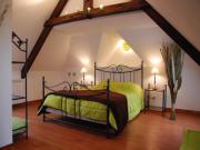 Location de particuliers � particuliers G�te 8 personnes avec piscine int�rieure chauff�e, �tang de p�che/plages du d�barquement  G�te Calvados photo 4