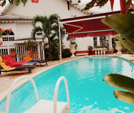 Location de particuliers � particuliers Logement avec piscine  Location saisonni�re Guadeloupe