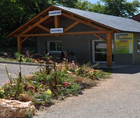 Location de particuliers � particuliers MOBIL-HOME AU BORD DU LOT, aux portes des Gorges du Lot Camping / Mobile-home Aveyron
