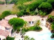 Location de particuliers � particuliers Gite TOBA ,Villa Bali T1 31m2 grande piscine � d�bordement ,belle vue,climatisation WIFI  Location saisonni�re Var photo 10