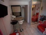 Location de particuliers � particuliers Gite TOBA ,Villa Bali T1 31m2 grande piscine � d�bordement ,belle vue,climatisation WIFI  Location saisonni�re Var photo 4