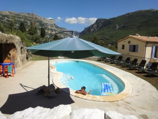 Location de particuliers � particuliers La Villa Proven�ale - PRIX EN BAISSE PROCHE CANNES GITE DE FRANCE 4 EPIS 1 a 17 pers.CLIM.PISCINE.d�s 1500�/sem Location saisonni�re Alpes maritimes