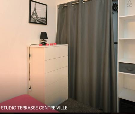 Location de particuliers � particuliers 30m2 terrasse 10m2 centre ville menton  Location saisonni�re Alpes maritimes
