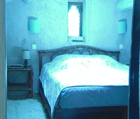 Location de particuliers � particuliers SOLEYADE  F2 dans Maison de Village en Provence Location saisonni�re Vaucluse