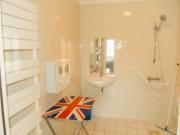 Location de particuliers � particuliers Kerv�or g�te accessible handicap� ,3 salle de b G�te Finist�re photo 13