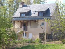 Location de particuliers � particuliers Maison de campagne, � c�t� de Montbazens G�te Aveyron