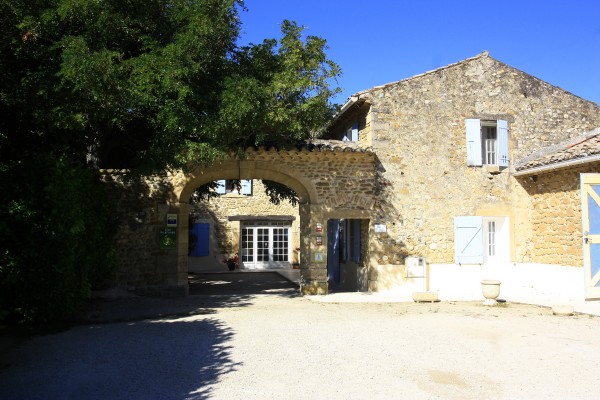 Location de particuliers � particuliers Le mas du sillot, dans l'enclave des Papes G�te Vaucluse