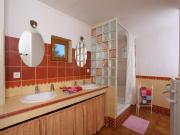 Location de particuliers � particuliers Mas Derri�re Ch�teau, Parc Naturel R�gional des Alpilles Chambres d'hotes Bouches du rh�ne photo 6