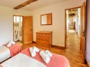 Location de particuliers � particuliers Le g�te de la Bergerie, SPA, GUEDELON, Ch�teau de Saint Fargeau G�te Yonne photo 8