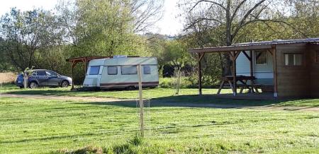 Location de particuliers � particuliers Petite caravane travail saisonnier Camping / Mobile-home Pyr�n�es Atlantiques