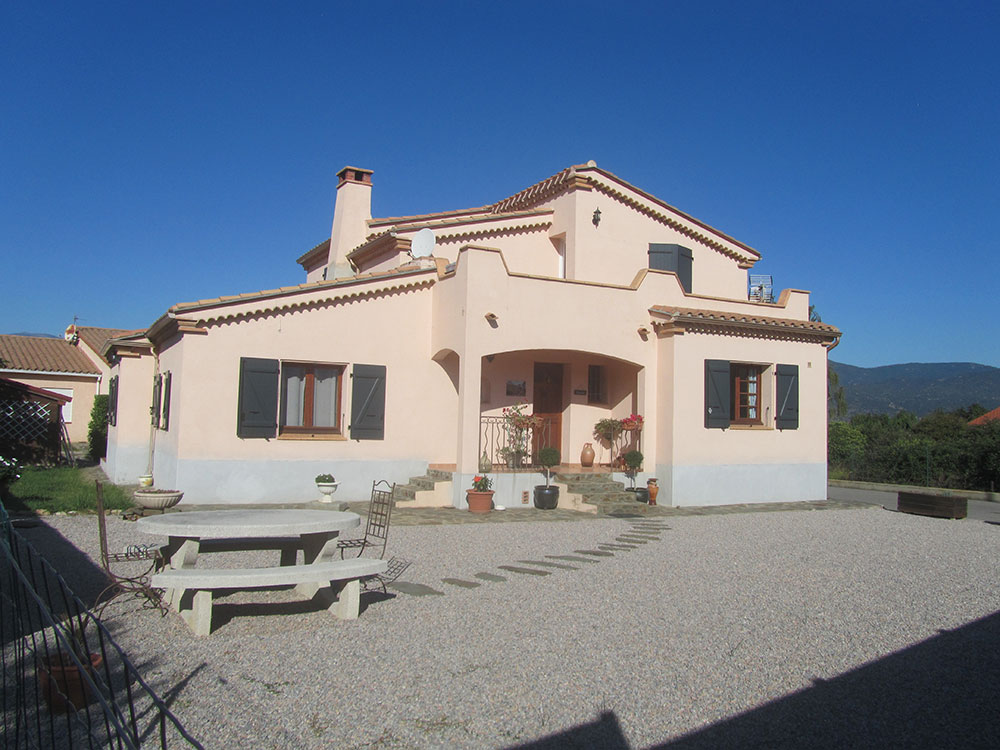 Location de particuliers � particuliers FLEUR DU CONFLENT, vue sur le Canigou Chambres chez l'habitant Pyr�n�es Orientales