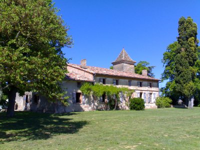 Location de particuliers � particuliers S�jour chez une artiste peintre et �crivaine Location insolite Haute garonne