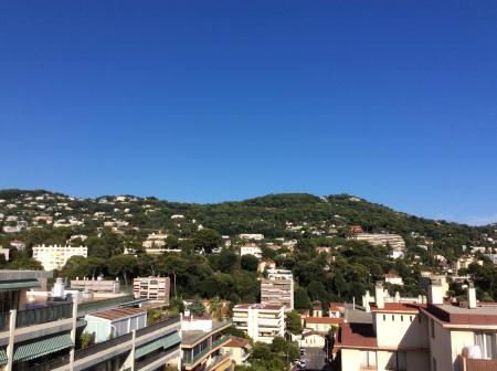 Location de particuliers � particuliers 500m de Cannes Grand 2 pi�ces avec garage  Location saisonni�re Alpes maritimes