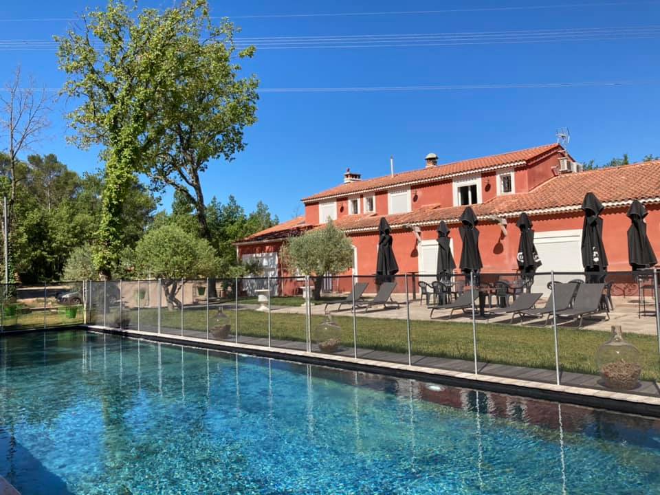 Location de particuliers � particuliers DOMAINE SAINTE BAUME LIEU AUTHENTIQUE AU COEUR DE LA PROVENCE Chambres d'hotes Var