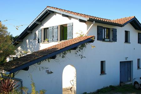 Location de particuliers � particuliers Chambre double Izpi Urdin Surf House Chambres chez l'habitant Pyr�n�es Atlantiques
