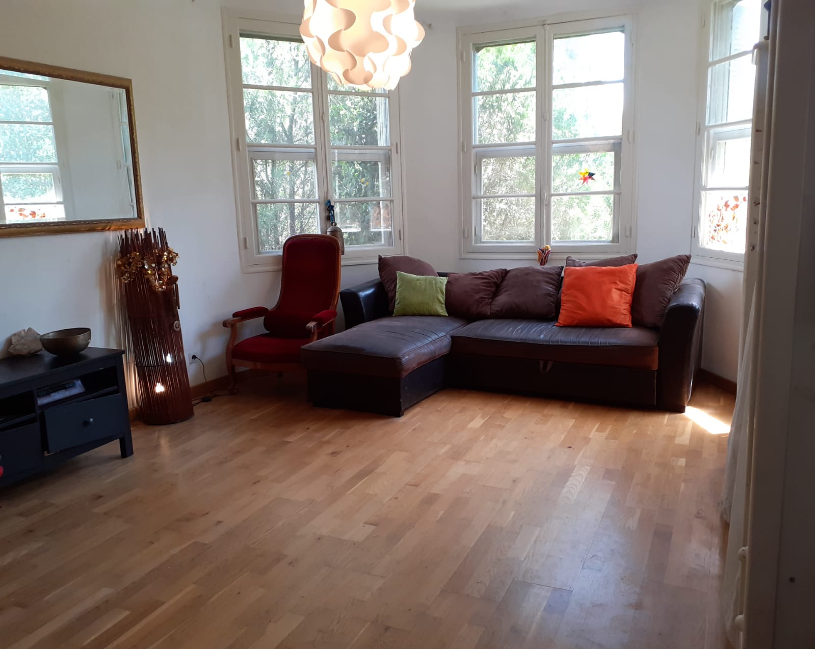 Location de particuliers � particuliers Grande Maison au calme avec jardin et piscine, proche TER Location saisonni�re Vaucluse