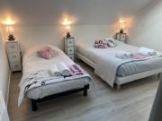 Location de particuliers � particuliers Le grand gite 320 m� billard baby-foot ch�ques vacances acceptes  G�te H�rault photo 14