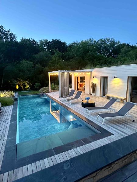 Location de particuliers � particuliers Villa Biarritz& plage Piscine & jacuzzi Chambres d'hotes Pyr�n�es Atlantiques