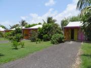 Location de particuliers � particuliers Gite KAZ A LILINE grande piscine chauff�e, et jardin tropical arbor� et fleuri enti�rement clos parking priv� G�te Guadeloupe photo 10