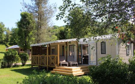Location de particuliers � particuliers CAMPING 3* LE MOULIN DE SERRE AVEC PISCINE CHAUFFEE Camping / Mobile-home Puy de D�me