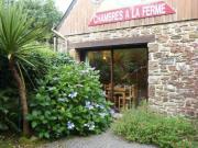 Location g�te, chambres d'hotes Ferme Apicole de T&eacute;r&eacute;nez - Chambres d'h&ocirc;tes en bord d'Aulne dans le d�partement Finist�re 29