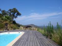 Location de particuliers � particuliers nature et aventure, au coeur du massif des maures Chambres d'hotes Var photo 3