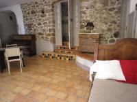 Location de particuliers � particuliers Mas du pont perdu, moyenne montagne,proche ville,tres calme Chambres d'hotes Gard photo 5